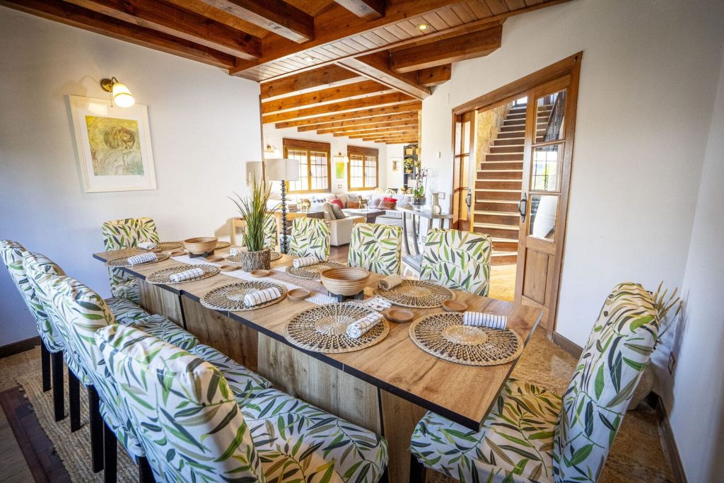 comedor de la casa rural sierra norte de madrid 2